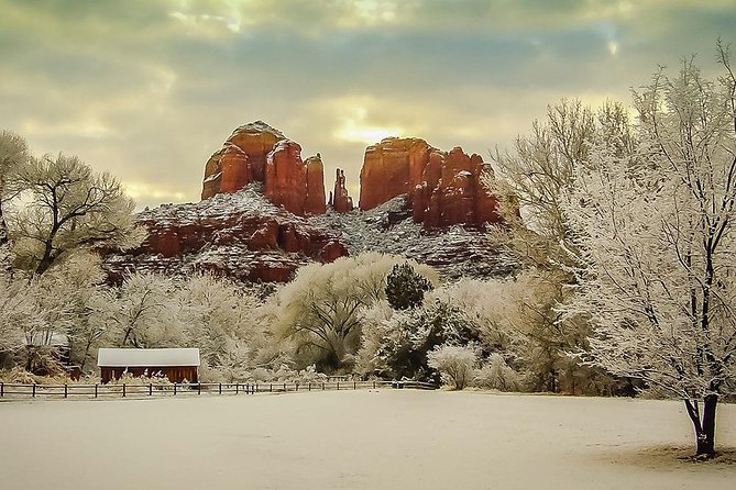 2.5-Hour Sedona Sightseeing Tour with Sedona Hotel Pickup - The Spanish Village Remake and the “Rock Formation” Moment
