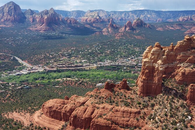 Everything Sedona (20+ Mile) - Sedona Helicopter Tour - Front-Seat Photo Strategy: Getting the Shot Without Straining