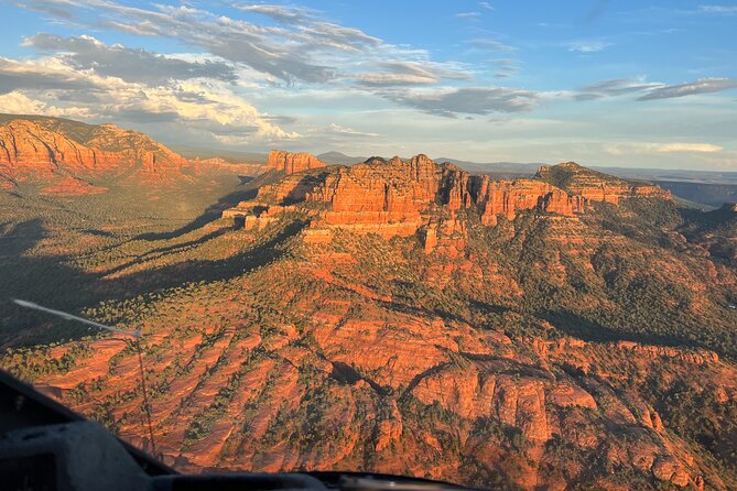 Mogollon Rim (80+ Mile) - Sedona Helicopter Tour - Ancient ruins and canyon walls: Honanki, Boynton, Long