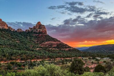Mogollon Rim Run Supreme Jeep Tour from Sedona - The first climb: 100-year-old wagon trail and Bear Wallow Canyon