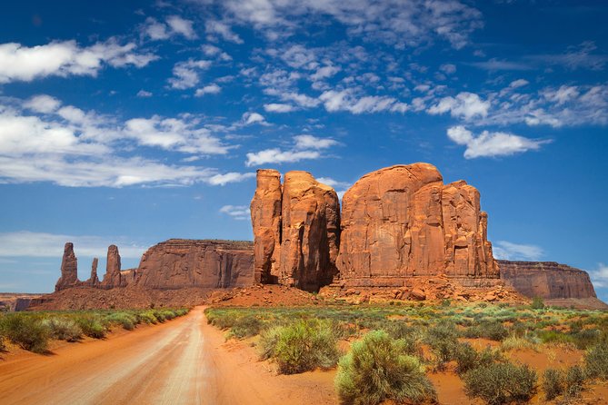 Monument Valley Day Tour from Sedona - Cameron Trading Post: art, culture, and a good place to shop