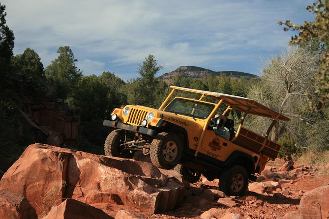 PRIVATE Sedona Jeep Tour Diamondback Gulch Extreme Off-Road - Checking in at 2900 W State Rte 89A and meeting your guide