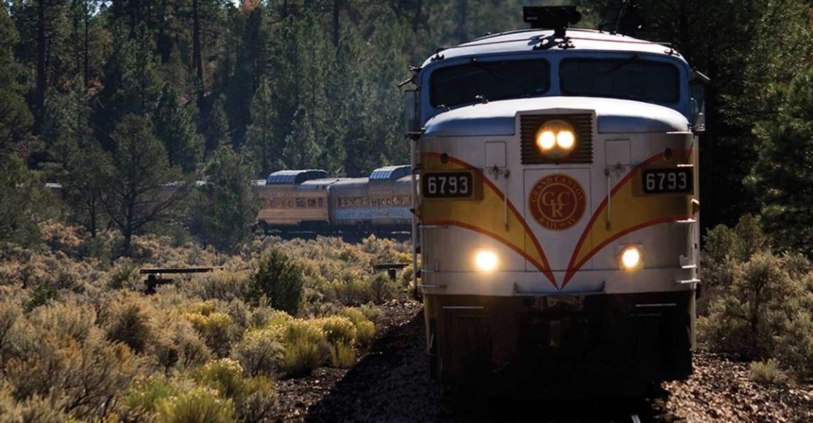 Sedona/Flagstaff: Grand Canyon Tour & First-Class Train Ride - East Rim lookouts and the Little Colorado River Gorge drive