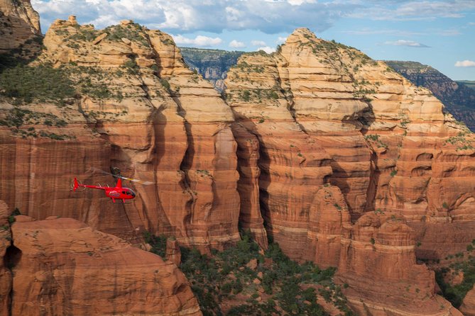 Sedona Helicopter Tour : Dust Devil Tour - Getting seated: headsets, live guide talk, and the small-group advantage