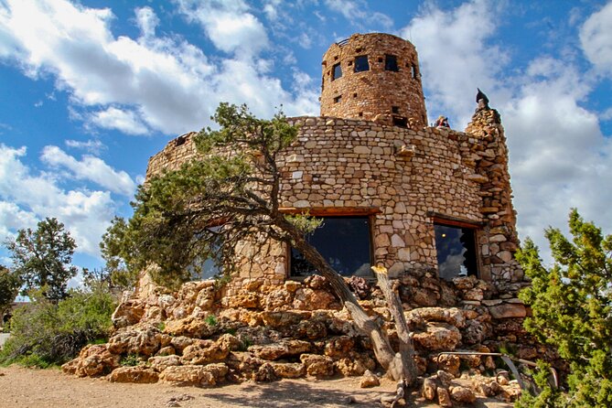 The Perfect Grand Canyon Tour with Local Expert Guides - Getting to the South Rim via Oak Creek Canyon and Flagstaff